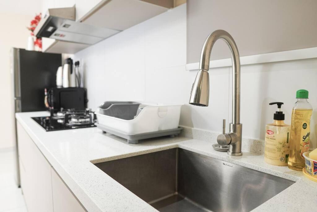 Resh's Trio Apartment Klang