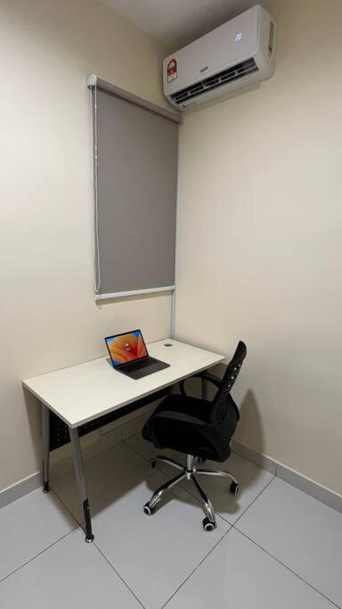 Resh's Trio Apartment Klang